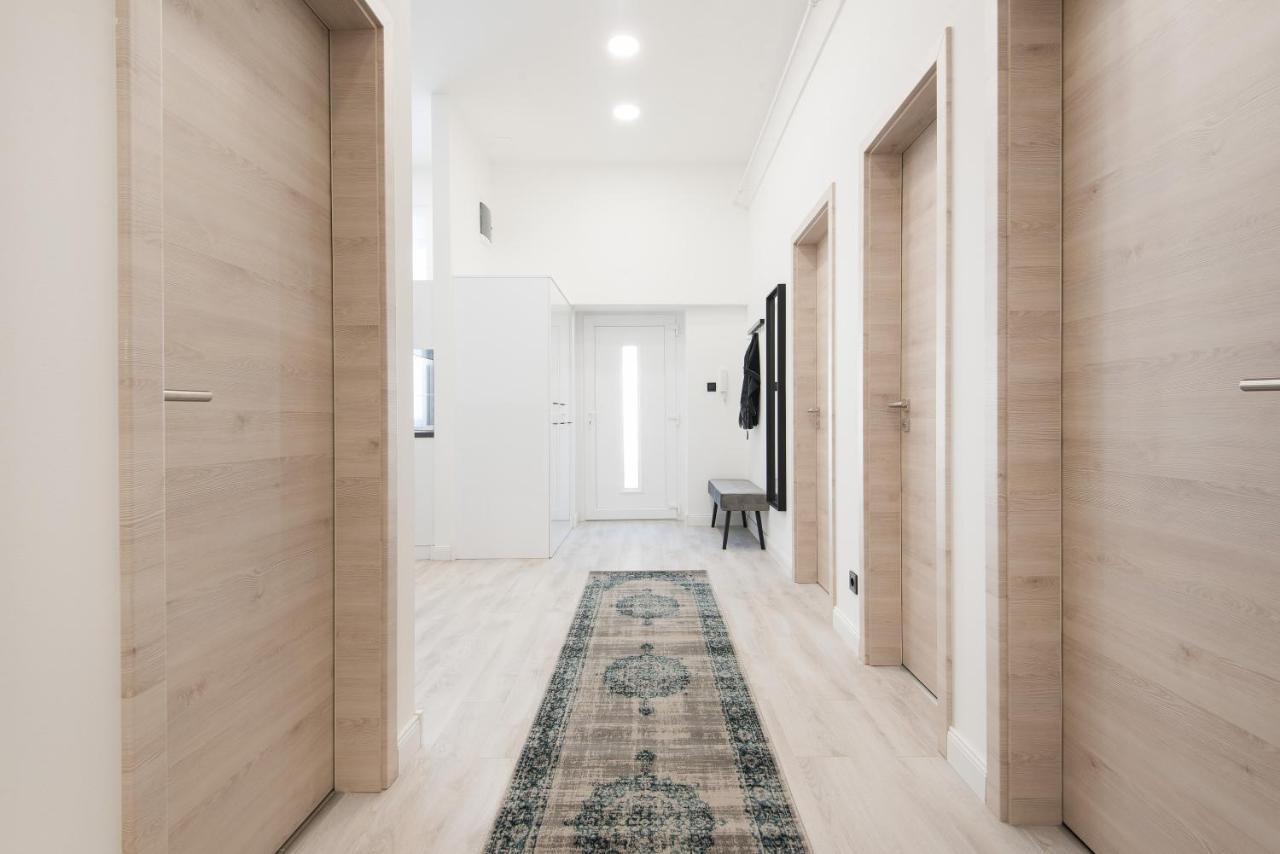 Hollo 3 Bedroom Downtown Apartment 布达佩斯 外观 照片
